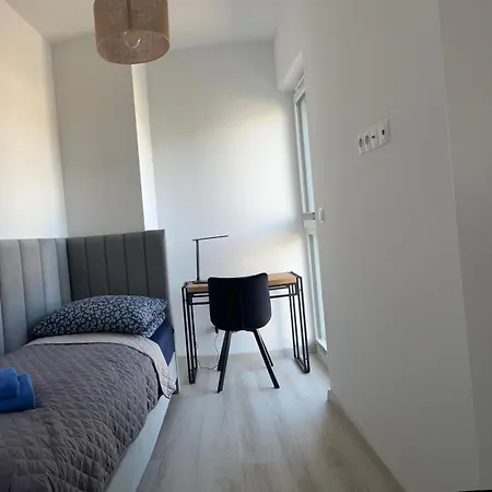 Debowe Wzgorze 10 *